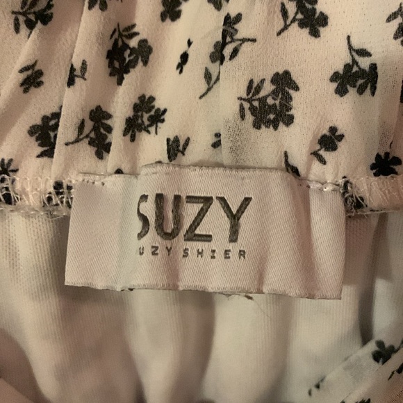 Suzy shier size large skirt - Picture 4 of 4